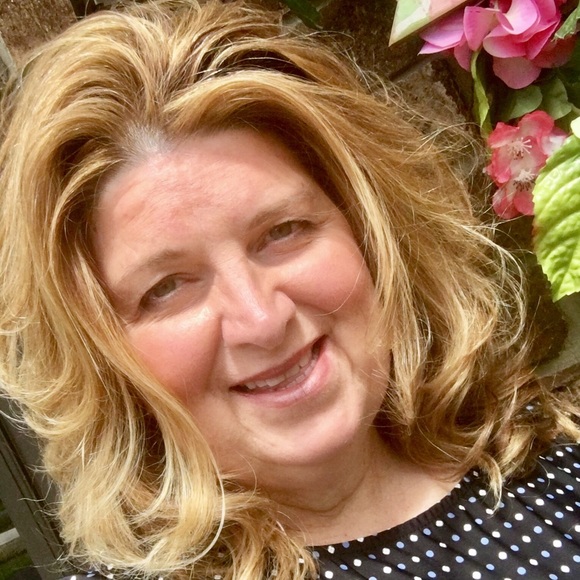 Meet your Posher, Kelly - Picture 1 of 1